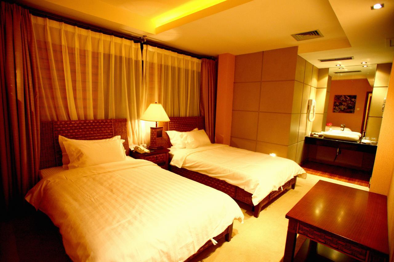 Hotel Xinjiang Yema International Clubhouse à Urumqi Extérieur photo
