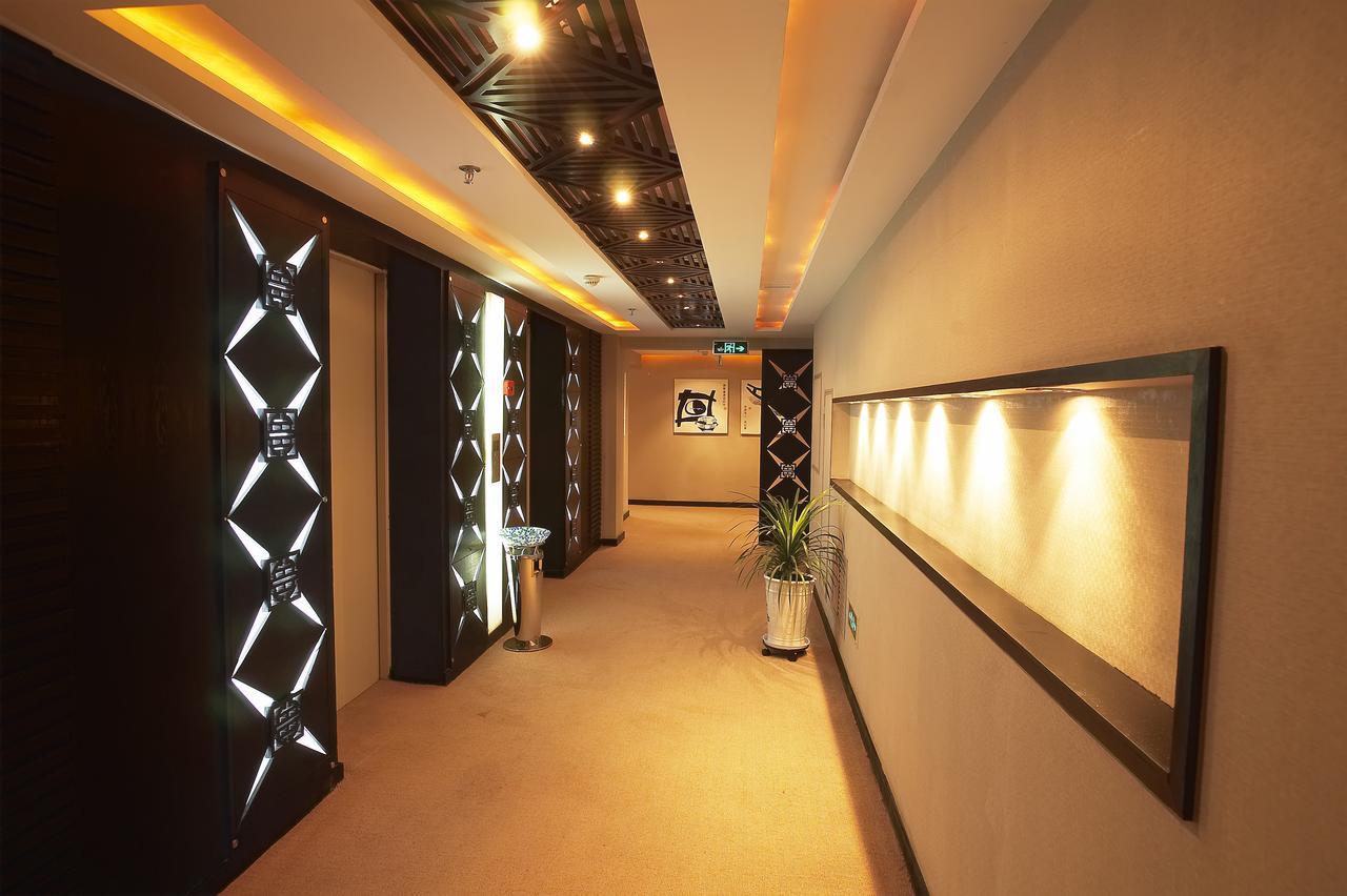 Hotel Xinjiang Yema International Clubhouse à Urumqi Extérieur photo