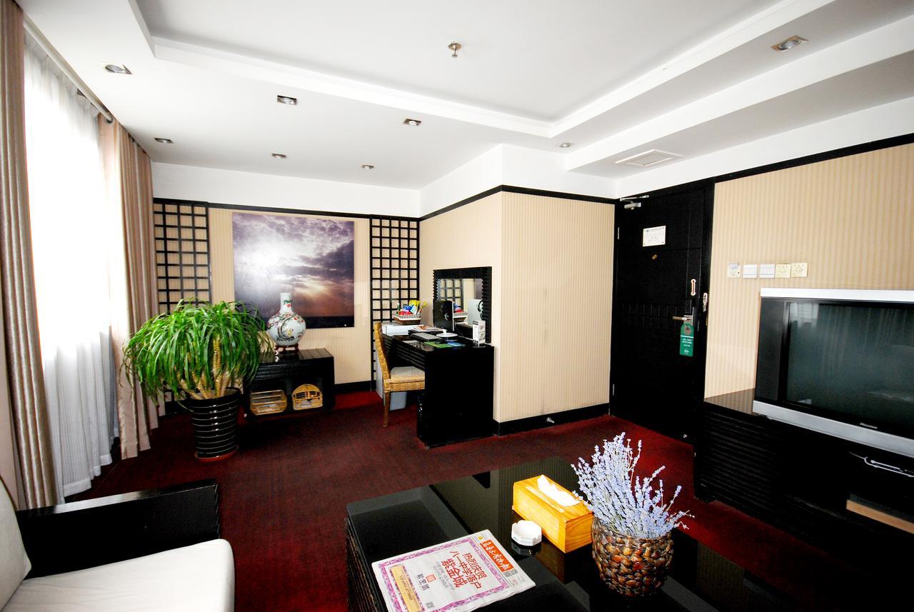 Hotel Xinjiang Yema International Clubhouse à Urumqi Extérieur photo